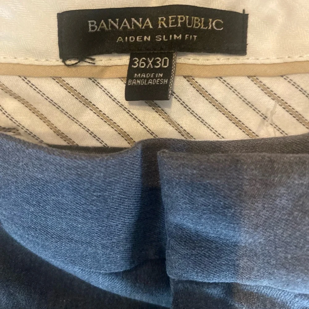Banana Republic Gray Chinos Straight-Leg